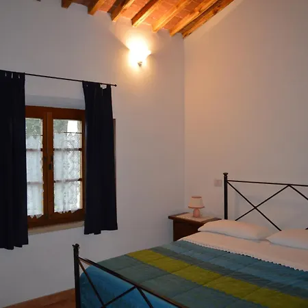 דירה Rustic Style Flat With Swimming Pool