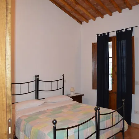Rustic Style Flat With Swimming Pool Appartement